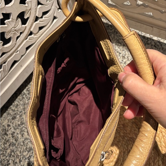 Cole Haan Classic Tan Shoulder Bag - Picture 7 of 8